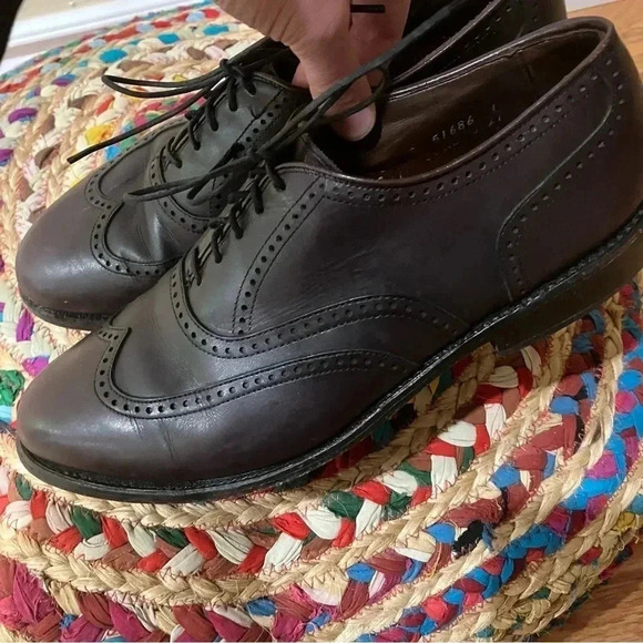 Allen Edmonds  Marlow dark brown Oxford shoes - Picture 7 of 8